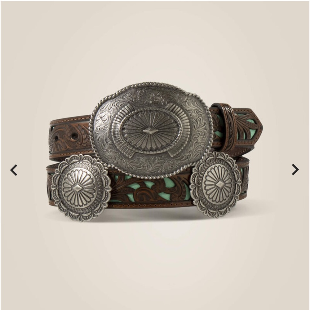 ARIAT Round concho filigree belt